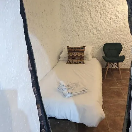 Cuevas Barrio Santas *