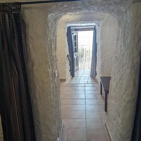 Cuevas Barrio Santas *