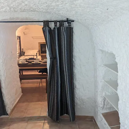 Cuevas Barrio Santas